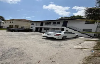 1016 palm beach exterior 5-1-26