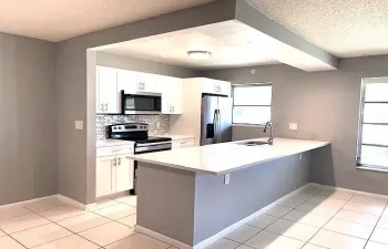 Open concept kitchen 5