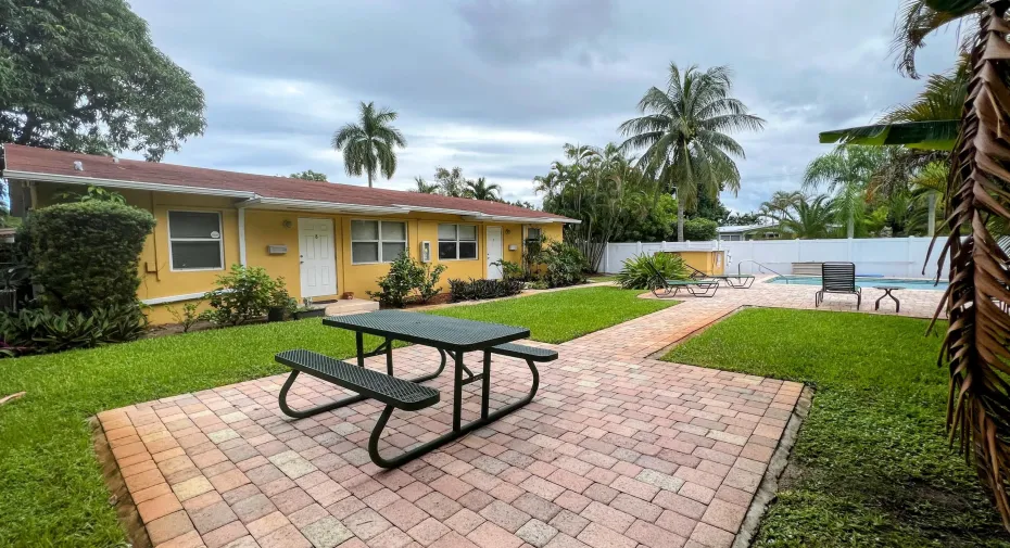 PATIO1-EDIT