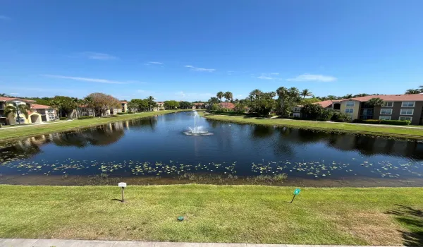 BEAUTIFUL LAKE VIEW FROM LIVING ROOM & BALCONY