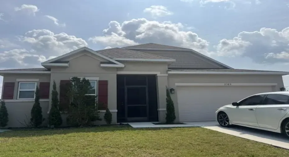 Front view 2389 SW Vale St