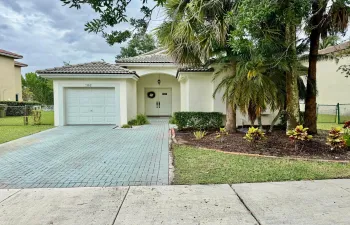 387 SW 206th Avenue (2)