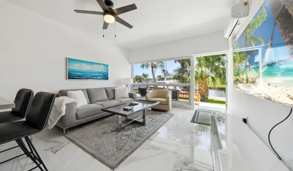 009-021-Living Room-4000x2667