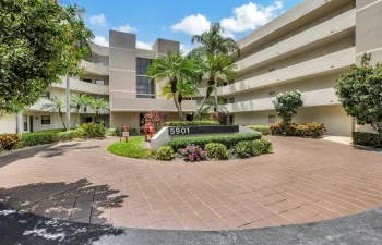 5901 Camino Del Sol