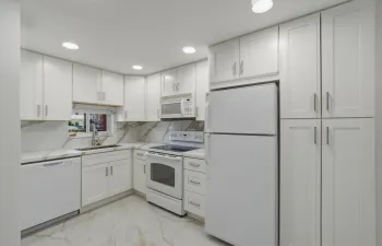 1. Full Kitchen USE