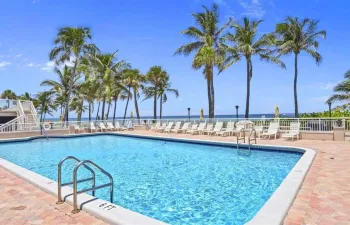 Pool-