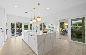 Gorgeous caesarstone island