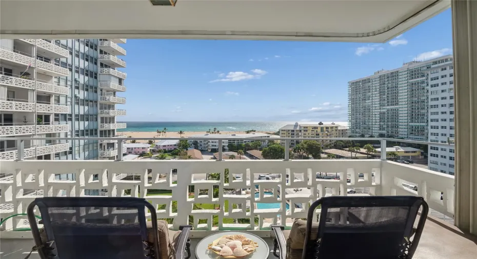 Enjoy your morning coffee and meals with sunrise ocean views.
