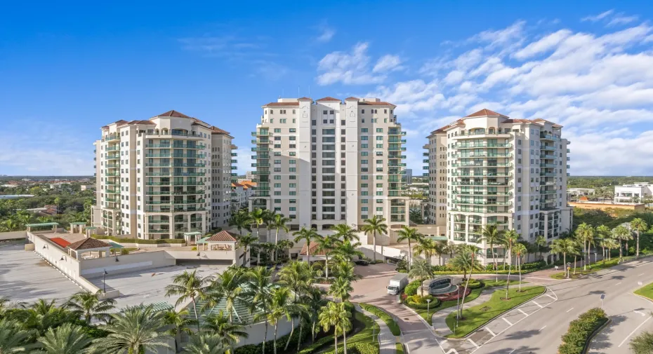 Luxury high rise living in the heart of Palm Beach Gardens