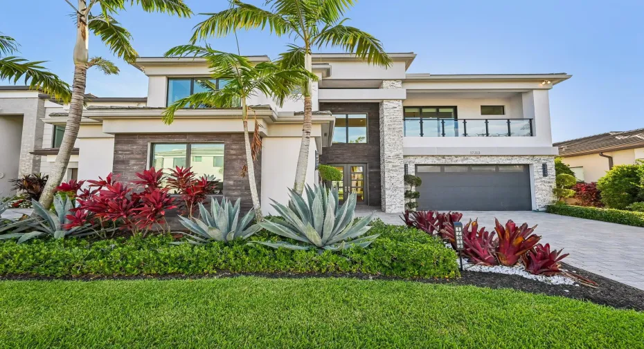 2-web-or-mls-Pagoda Palms Dr-S0305-002