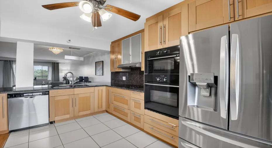 Stainless appliances-Granite counter tops and back splash.