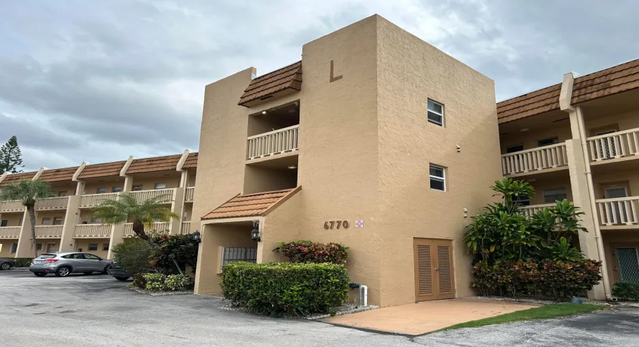 RPG BLDG L FRONT 11 6 25