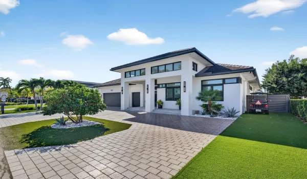 520 Golden Harbour
