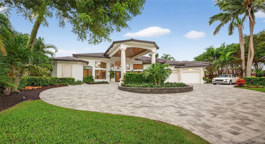 Brand New Roof, Circular Driveway, Landscaping & Smart Sprinkler System
