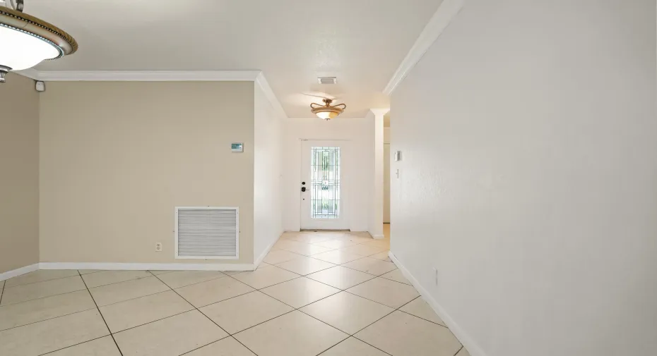 06_2241_NW_3rd_St6_mls