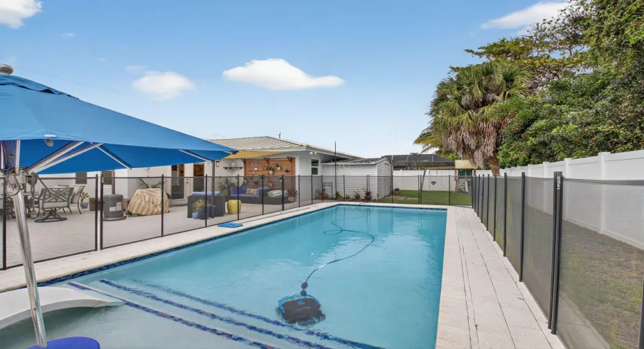 Welcome home to beautiful Paradise Palms! Your private oasis is waiting for you!