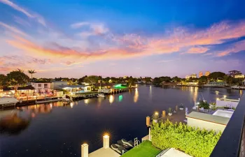 Spectacular Water Views