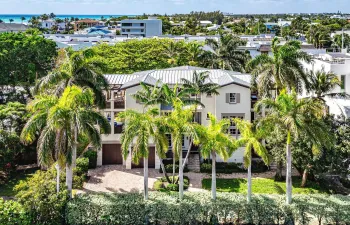 1108 Coconut Row