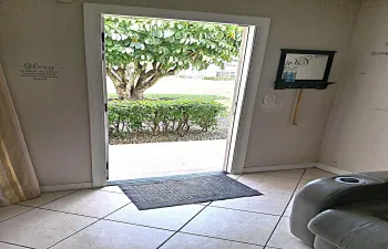 1st Floor unit!!!