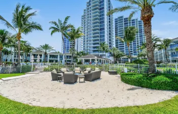 Water Club Penthouse 2204