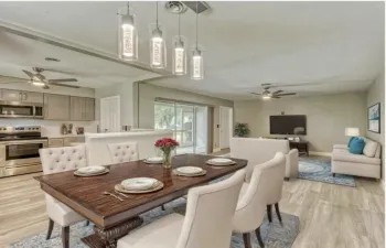 Renovated 2/2