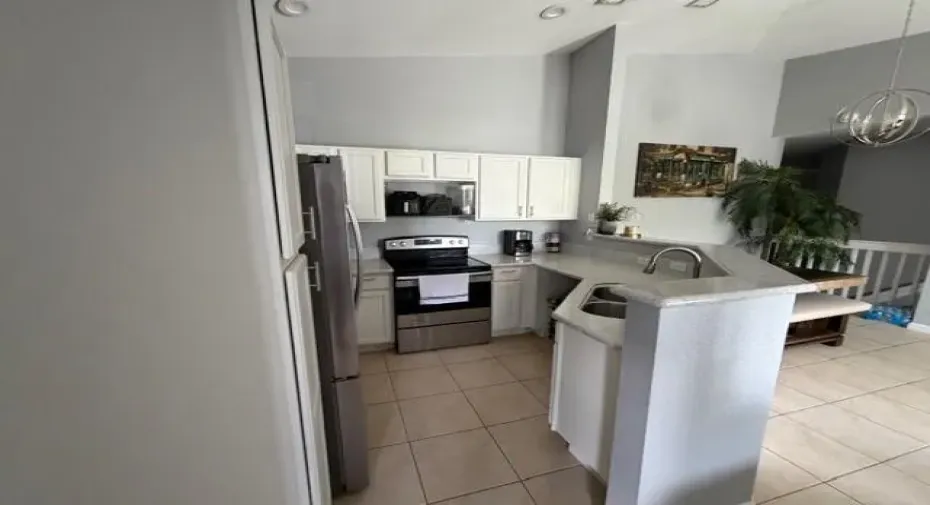 3013 LAUREL RIDGE KITCHEN