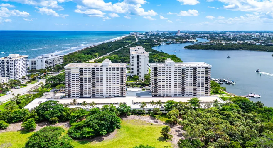 045-2121NorthOceanBoulevard-1740E-BocaRa