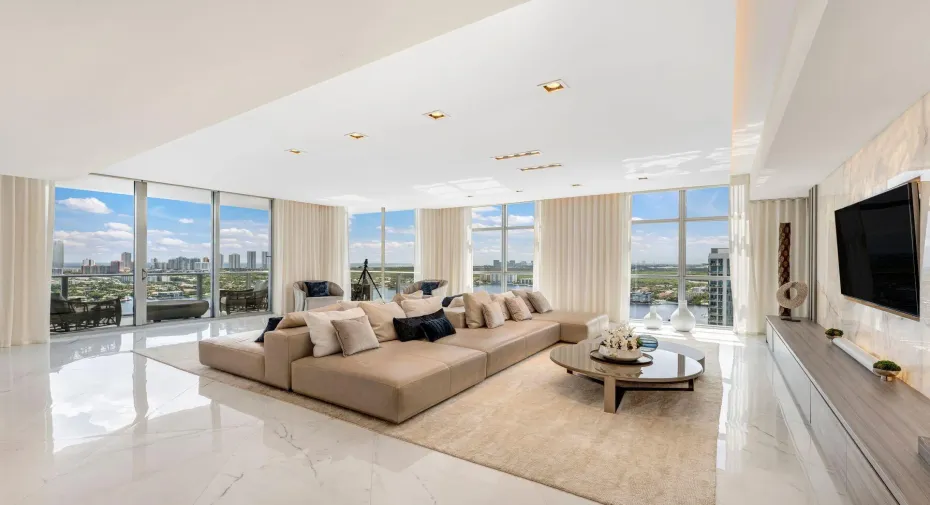 17301 Biscayne Blvd_1oakstudios_09