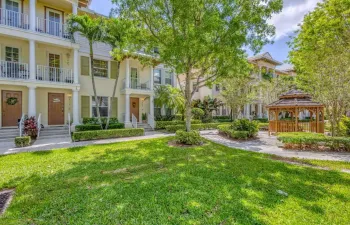 Front - Courtyard View