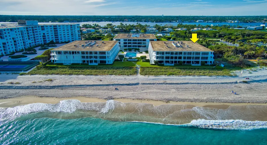 Oceanfront living at The Reef in Palm Beach