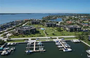 Ariel HS condos