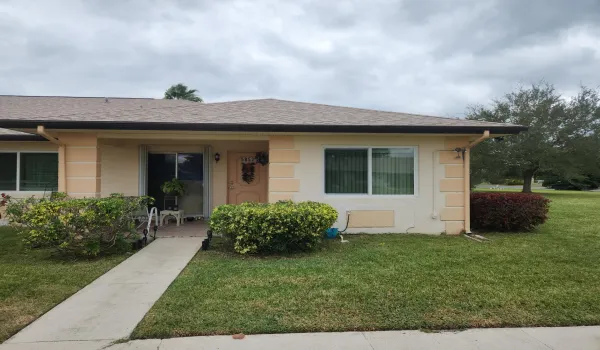 14-exteriorfrontofhouse2