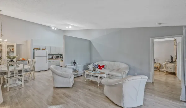 6544 Chasewood Drive Unit 5H-3