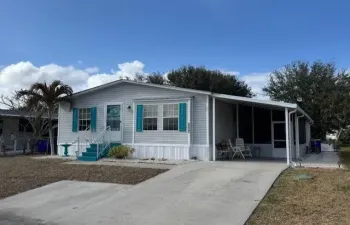 Enjoy Florida Living in a newer Remodeled Home!