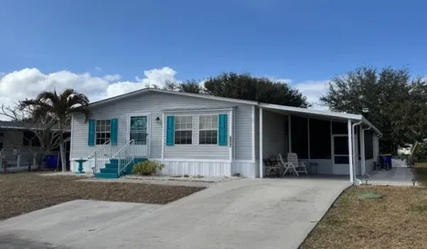 Enjoy Florida Living in a newer Remodeled Home!
