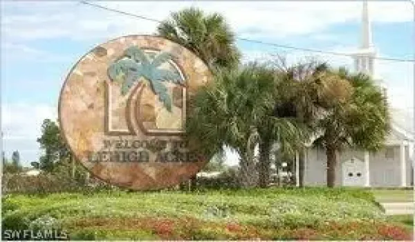 421-pinehurst-ave-lehigh-acres-fl-buildi