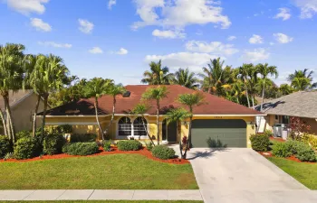 Beautiful Meticulously Maintained Home in Sugar Pond Manor