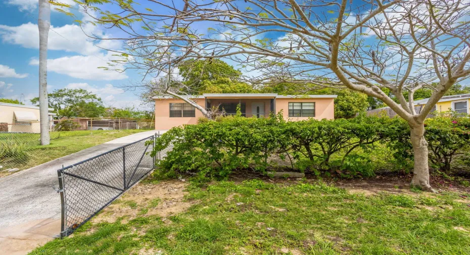 1-web-or-mls-0E2A4404-HDR