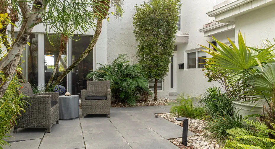 Beautiful Courtyard entrance