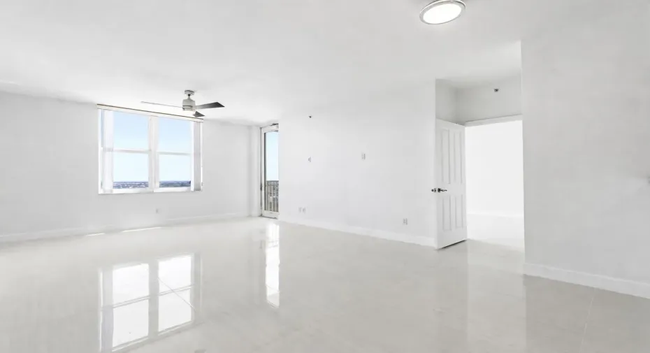 JASON TAUB REAL ESTATE BROKER