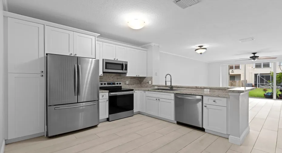 9736 PORTA LEONA LN
