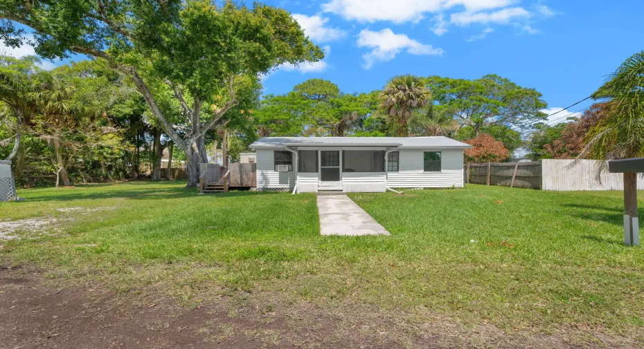 1-web-or-mls-390 Baysinger Ave - 1