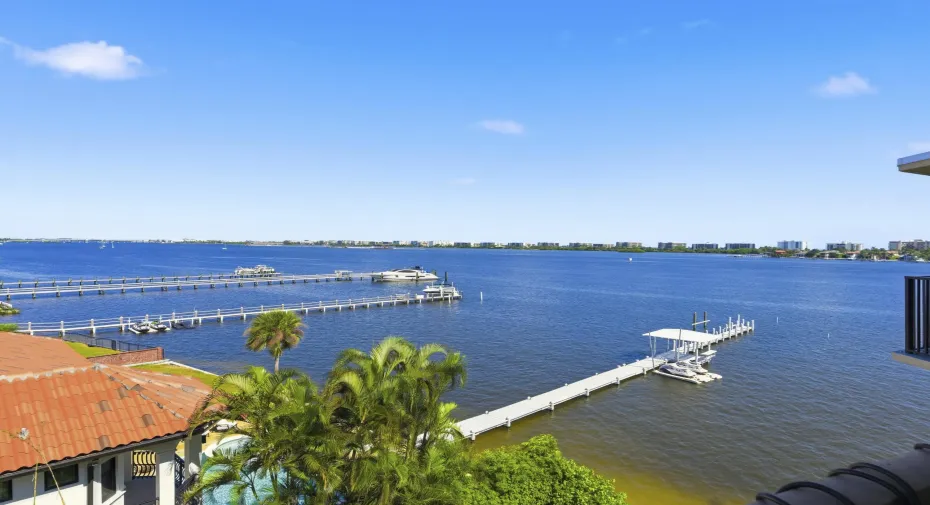 Fabulous direct Northeast Intracoastal water view all the way to the Lake Worth Bridge!