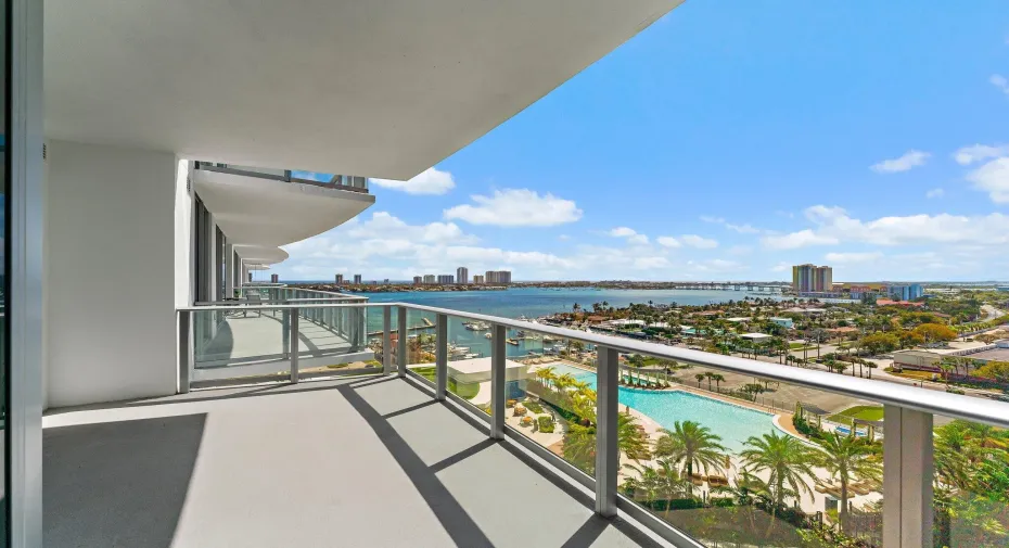 068-220LakeShoreDr-1219-WestPalmBeach-SM