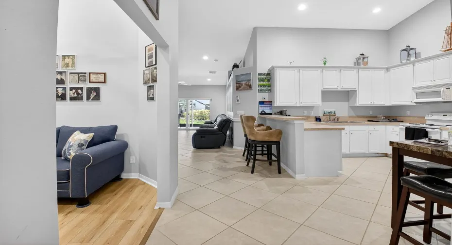 Open Floor Plan. Bright & Light. Volume ceilings.