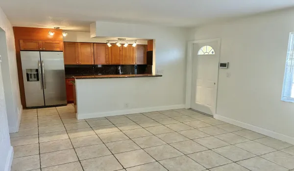 lopez-24 staged