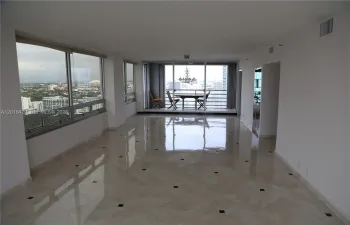Living / Dining, 360 views, Flow Through Layout
Water and City Views