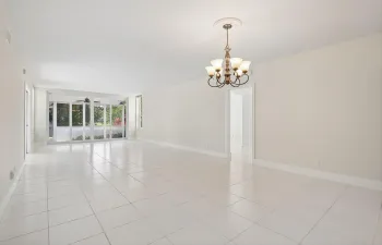 01-Cowan-804 Cypress Cove Ln #104-1
