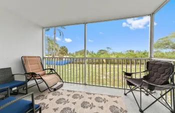26 Balcony 01