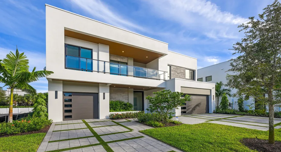 Aspen Model Exterior